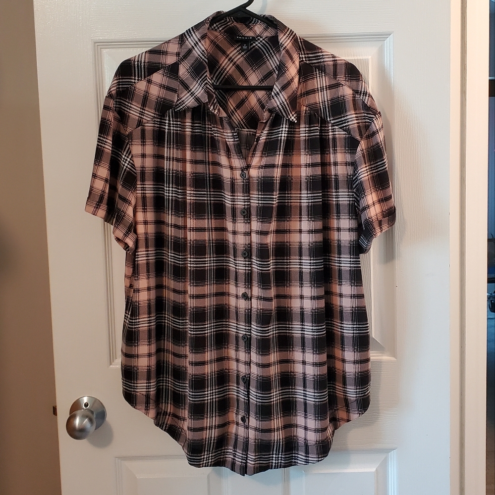 Plaid short sleeve blouse